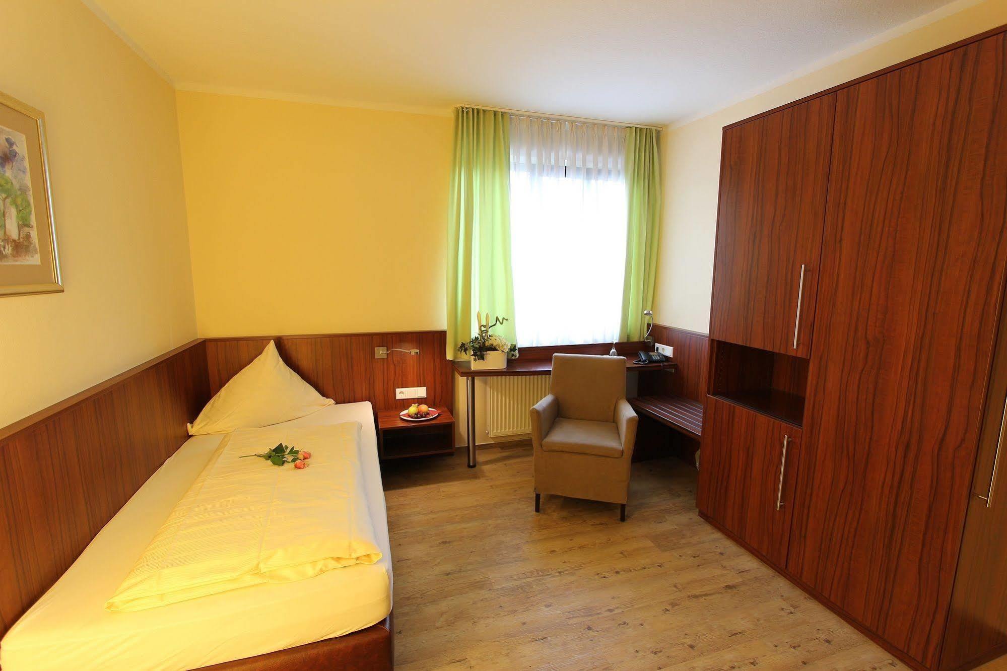 Akzent Hotel Jonathan Lippstadt Exterior foto